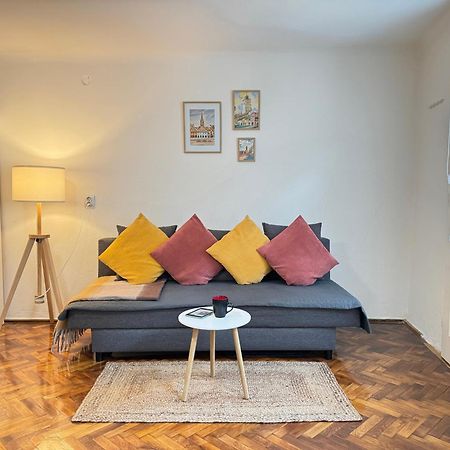 Charming Studio Ideal For Getaways Or Workations In Sibiu'S Medieval City Center ภายนอก รูปภาพ