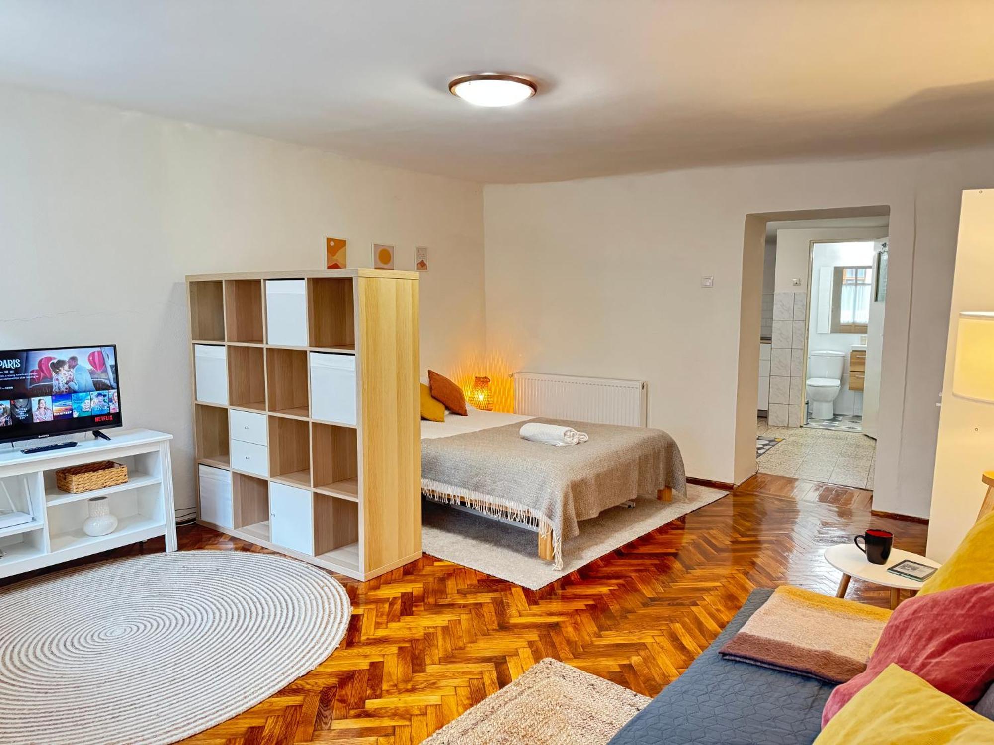 Charming Studio Ideal For Getaways Or Workations In Sibiu'S Medieval City Center ภายนอก รูปภาพ