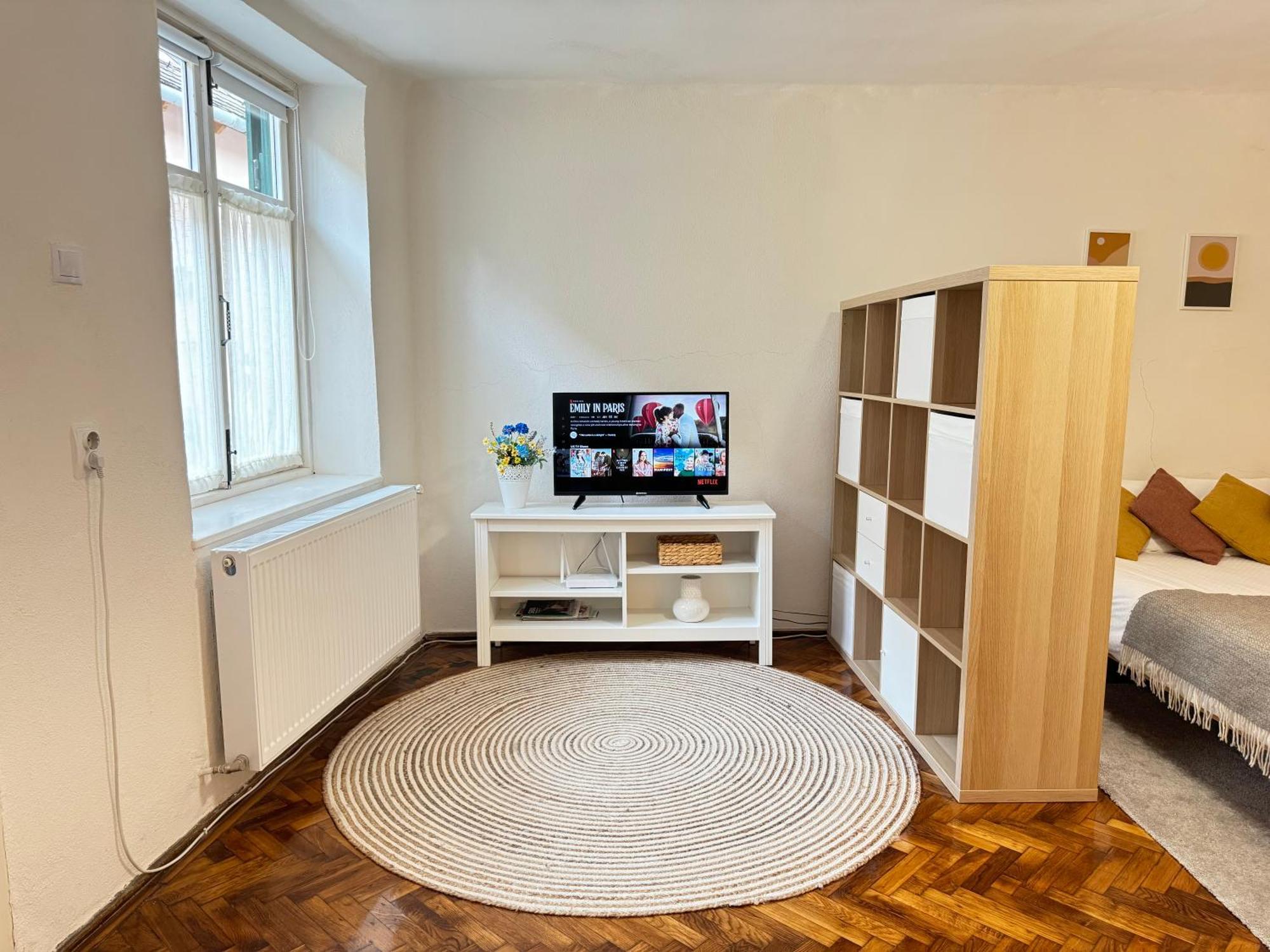 Charming Studio Ideal For Getaways Or Workations In Sibiu'S Medieval City Center ภายนอก รูปภาพ